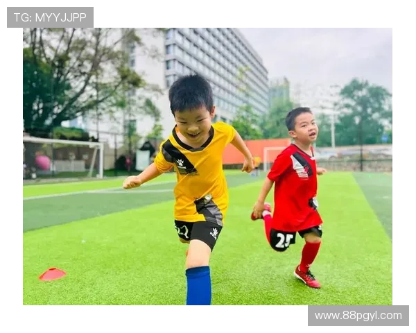下雨天足球比赛是否会继续进行的探讨与分析