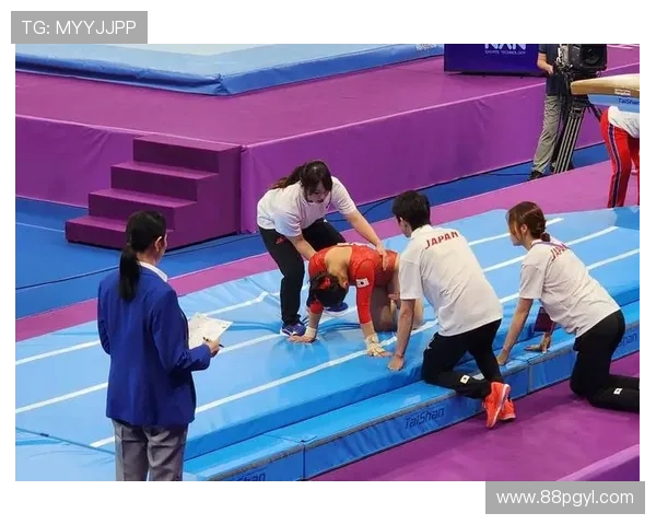 何志文精彩比赛视频集锦，展现其卓越运动才能与技巧